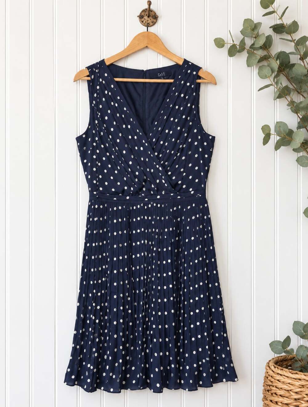 Alex Marie Dress Womens 12 Navy Blue White Polka Dot Pleated Sleeveless V Neck